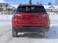 This Jeep Compass has a durable Intercooled Turbo Regular Unleaded I-4 2.0 L/122 engine powering thi... (image 6)