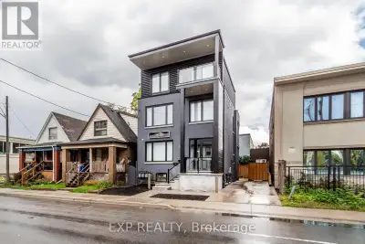 Welcome to this bright and modern 2-bedroom, 1-bathroom unit located in a well-maintained walk-up on...