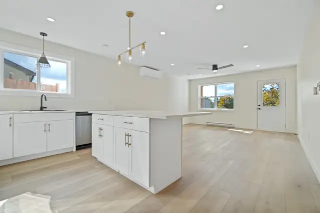 25-063 Lovely semi detached home in Enfield in Long Term Rentals in City of Halifax - Image 6