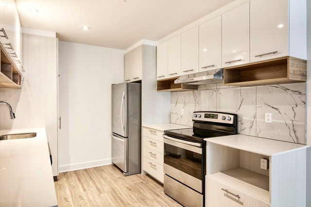 9675 Av. Papineau — photo 3