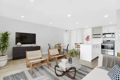 Spacious Parkwood Hills Apartments in Nepean, Ottawa Open the door to spacious and affordable suites...