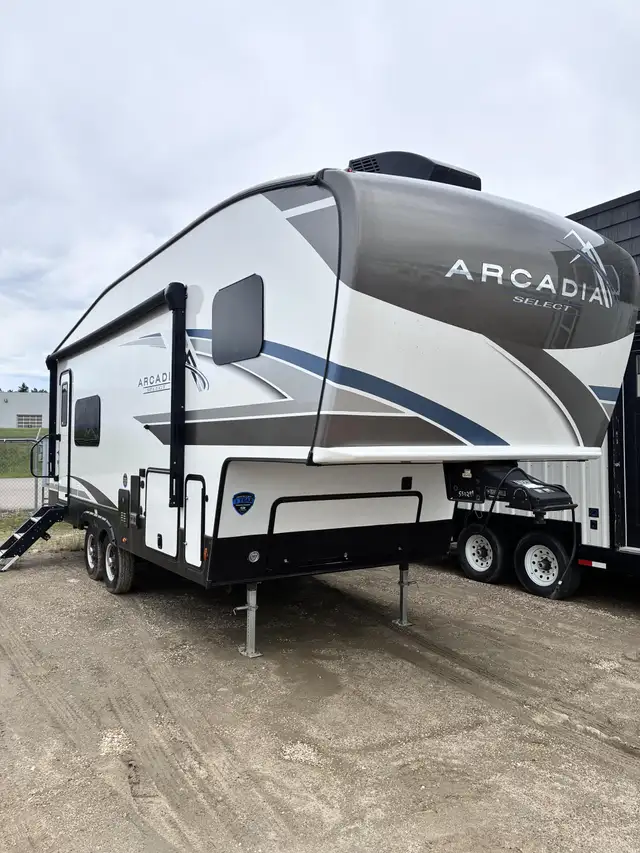 2025 Keystone ARCADIA 21 SRK in Travel Trailers & Campers in St. Albert - Image 3