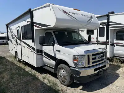 We are looking for good pre owned Rv's to buy or consign!! Coachmen Freelander Class C gas Motorhome...