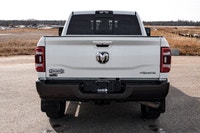 TIRES: LT285/60R20E OWL ON-/OFF-ROAD,LOWER TWO-TONE PAINT,220-AMP ALTERNATOR,GVWR: 4 535 KGS (10 000... (image 2)