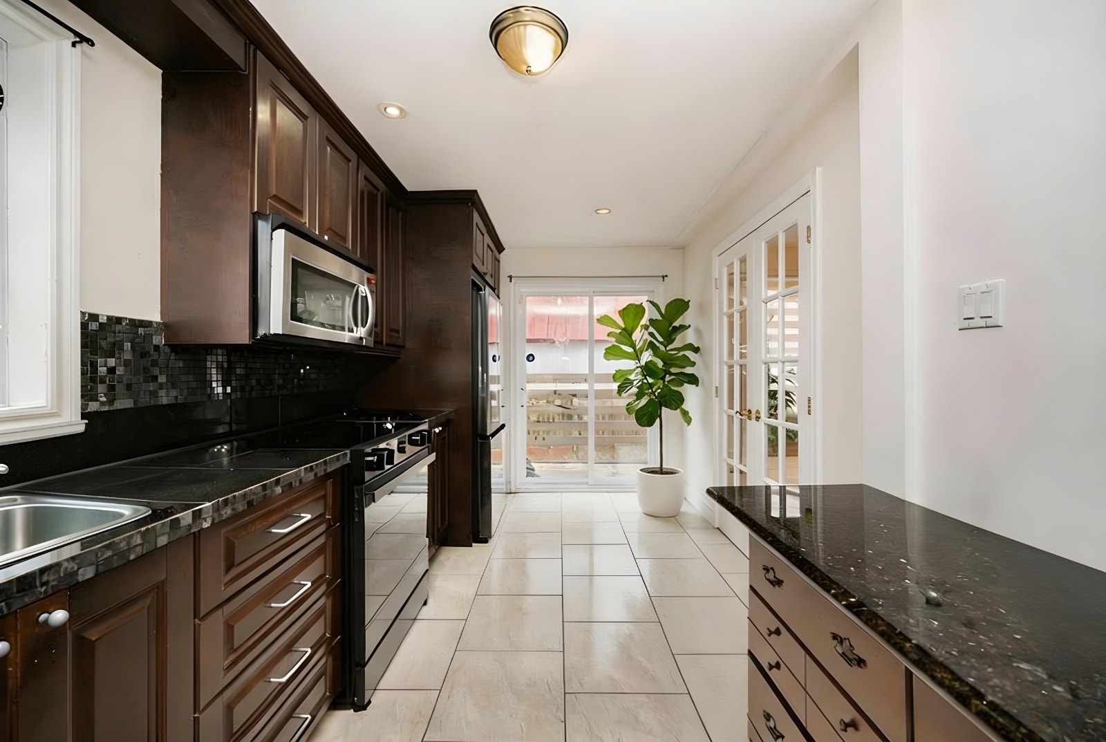 Duplex 8063-8065 rue de la Croix — photo 3