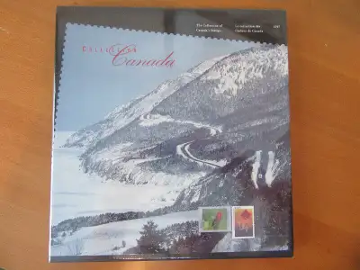 Collection-souvenir annuelle émise dans un livre telle qu'offerte à l'origine par Postes Canada. Con...