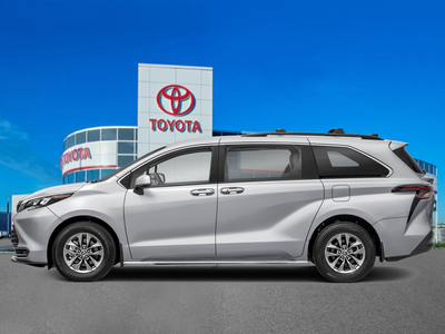 Low Mileage, Hybrid, Heated Seats, Apple CarPlay, Android Auto, Power Liftgate! With a spacious inte...