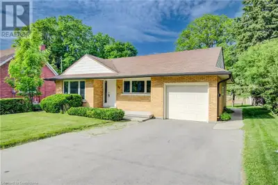 Turnkey Legal Duplex in Prime Westmount Location – Ideal for Investors or Multigenerational Living!...