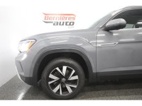 GARANTIE PROLONGÉE DISPONIBLE SUR PLACE. TRÈS BELLE COULEUR - SIÈGES CHAUFFANTS - APPLE CARPLAY - HI... (image 5)