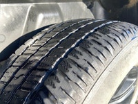 This Ram 1500 Classic has a strong Regular Unleaded V-8 5.7 L/345 engine powering this Automatic tra... (image 7)