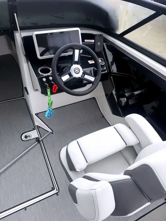 2025 YAMAHA AR250 - DEMO in Powerboats & Motorboats in Barrie - Image 11