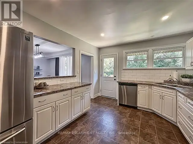 31 MASTERSON AVENUE St. Catharines (Glendale/Glenridge), Ontario in Houses for Sale in St. Catharines - Image 12