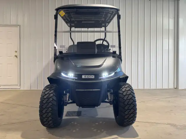 2026 EZGO RXV4 ELITE SUMMIT XT in ATVs in Vernon - Image 9