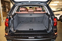 This BMW X5 has a dependable Gas I6 3.0L/182 engine powering this Automatic transmission. xDrive all... (image 7)