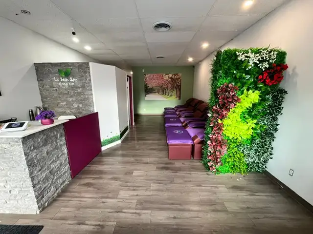 【For Sale】7-Year Turn-Key Spa in Kelowna, BC