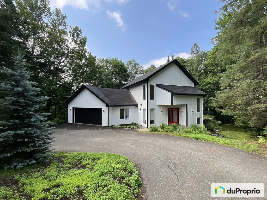 $780,000 - 2 Storey for sale in Ste-Adele — photo 1