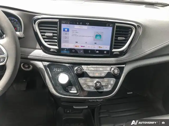 2025 Chrysler Pacifica Select | Apple/Android Auto | Clean5497663003826688021