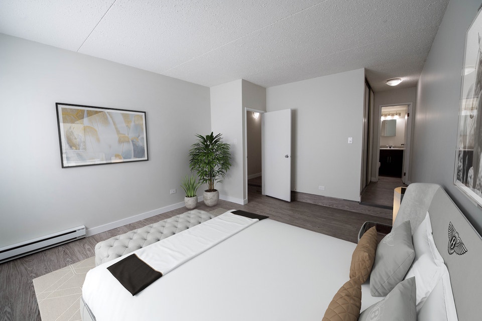 Fort Garry - Two-Bedroom Suites Available 4