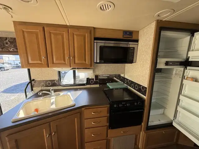 2011 Winnebago Sunstar Itasca 35RF in RVs & Motorhomes in Longueuil / South Shore - Image 21