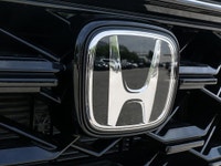 "" Engine: 2.0-litre 16 valve Direct Injection DOHC 4-cylinder L/100Km City: 6.0 L/100Km Hwy: 6.9 Sa... (image 8)