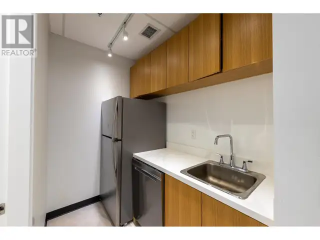 1015 8400 WEST ROAD Richmond, British Columbia in Commercial & Office Space for Rent in Prince Rupert - Image 4