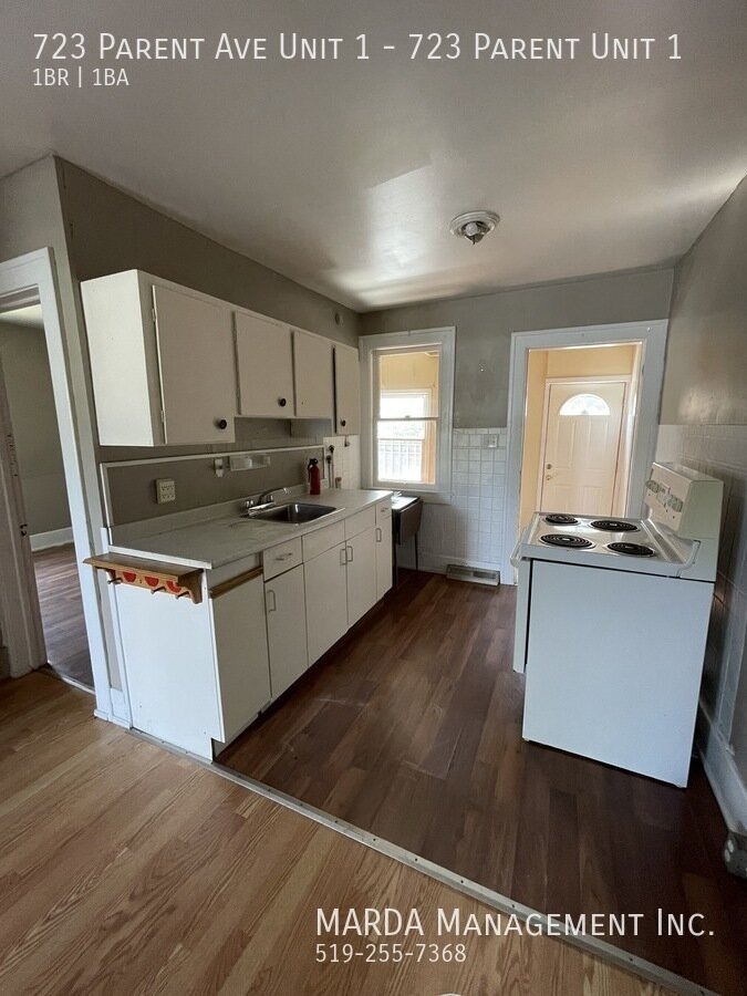 COZY 1 BED/1 BATH MAIN FLOOR + HYDRO & GAS 4