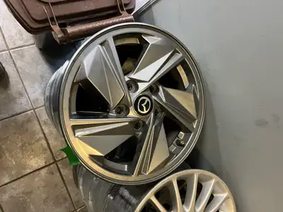 5x114.3 15" centre de Pneus mtl est 11251 rue notre dame est 514-507-5177