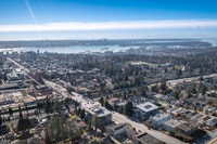 Exclusive Incentives Visit our Website: https://www.capreit.ca/apartments-for-rent/north-vancouver-b... (image 5)