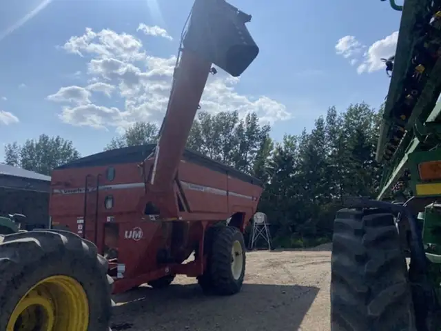 2010 Unverferth 1315 in Farming Equipment in Swift Current - Image 6