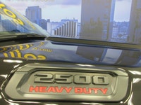RAM 2500 2023 BIG HORN NIGHT EDITION ÉDITION CUMMINS 6.7 LITRES TURBO DIESEL 4X4 CREW-CAB / MODIFICA... (image 4)