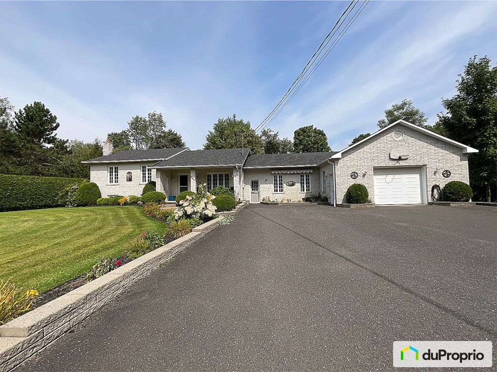 $750,000 - Bungalow for sale in Shefford — photo 1