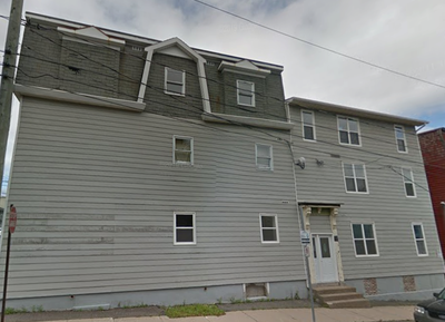 Uptown Living: Convenient 2-Bedroom at 139 Leinster ST #2 Whether you are commuting to work or explo...