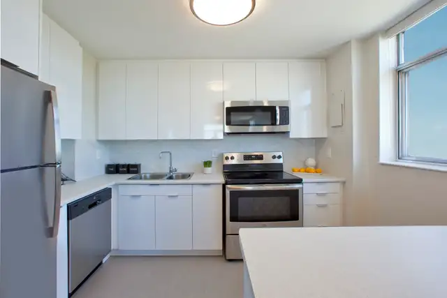 1 Bedroom Large Apt. for Rent Steps to Victoria Park Station! in Long Term Rentals in City of Toronto - Image 8