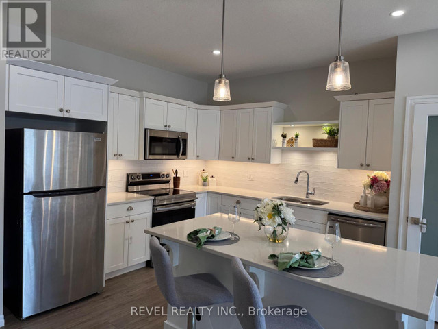 105 LIVINGSTON DRIVE Tillsonburg, Ontario in Long Term Rentals in Norfolk County - Image 4