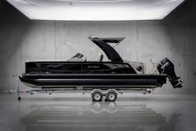 US- SYL85231B222 Prenez le large avec style grâce � ce pontoon Sylvan S5 2022 usagé en excellent éta...