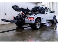 **ONE OWNER - ACCIDENT FREE** 212,725 KM This 2008 Dodge Ram 4500 4x4 Quad Cab SLT Tow Truck is powe... (image 5)
