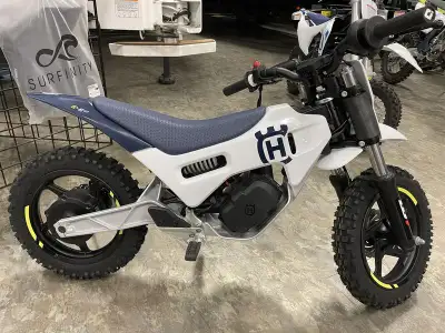 Price Plus $295 Destination 2025 Husqvarna® EE 2Redefining Motocross The EE 2 introduces youngsters...