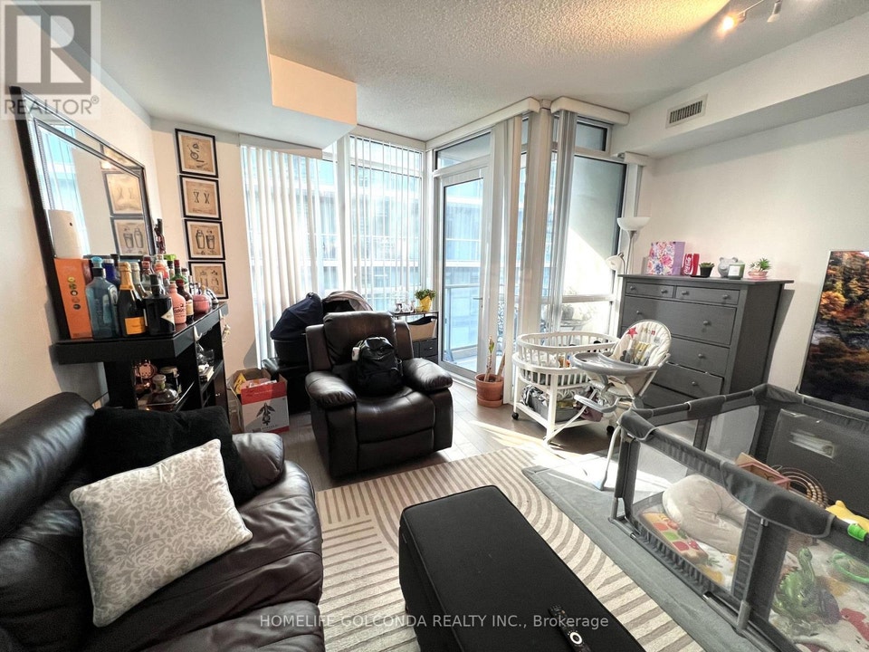 710 - 60 ANNIE CRAIG DRIVE Toronto (Mimico), Ontario 4