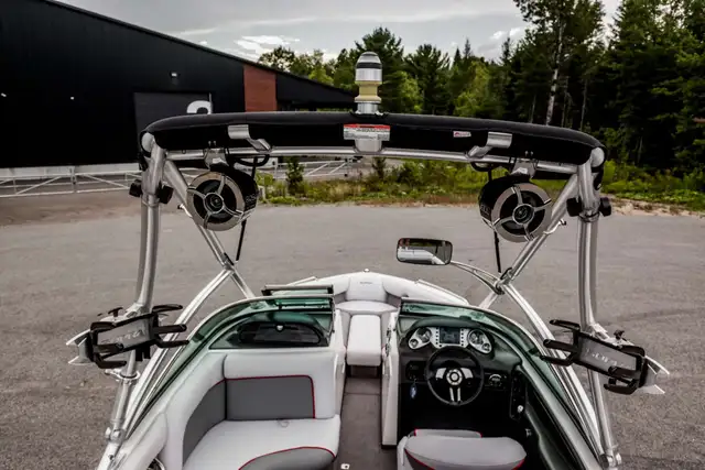 2011 Supra SUNSPORT 20V in Powerboats & Motorboats in Rimouski / Bas-St-Laurent - Image 13
