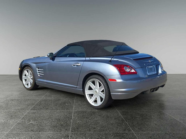 2006 Chrysler Crossfire 2dr Roadster Limited in Cars & Trucks in Medicine Hat - Image 4
