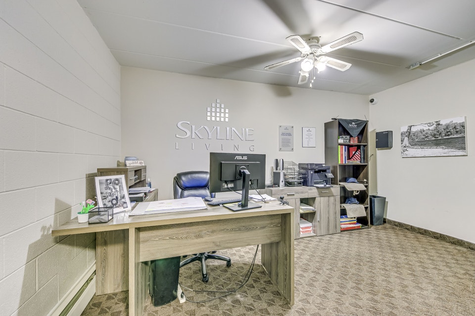 Lakeside Gardens Apartments - 1 Bedroom Apartment for Rent - St. 5