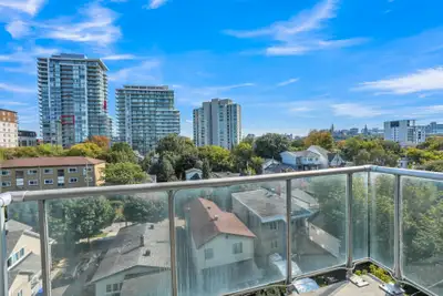 Logement 1 ch. + den - Électro inclus - Boul. Maisonneuve