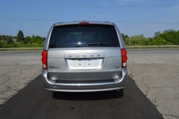 2019 Dodge Grand Caravan SXT 150,110 KM Now Only $17,950(Was $18,950) or $145 Bi-Weekly (O.A.C.). Bi... (image 3)
