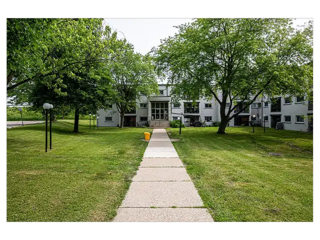 2 Bedroom Apartment for Rent - 500 Glenelm Crescent in Long Term Rentals in Kitchener / Waterloo - Image 18