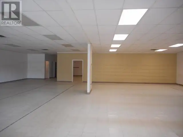 4221 4TH AVENUE Whitehorse, Yukon in Long Term Rentals in Whitehorse - Image 7