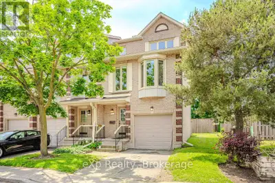 47 - 302 COLLEGE AVENUE W Guelph (Dovercliffe Park/Old Universit