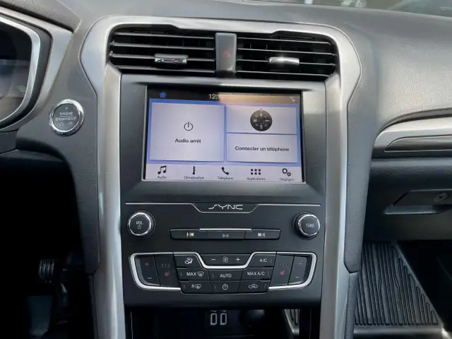 2019 Ford Fusion Energi SEL FWD Cam in Cars & Trucks in Longueuil / South Shore - Image 17