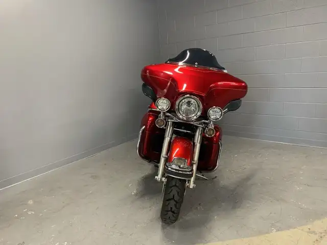 2013 Harley-Davidson Electra Glide Ultra Classic in Street, Cruisers & Choppers in Oshawa / Durham Region - Image 5