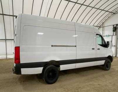 2019 Mercedes-Benz Sprinter Cargo Van dans Autos et camions  à Ville d’Edmonton - Image 2