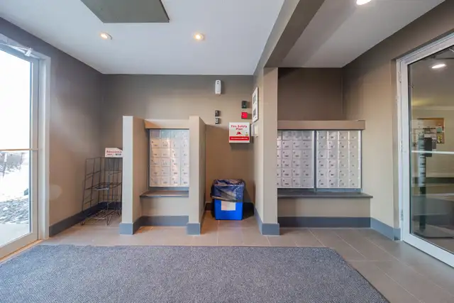 Eaglemont Manor - Fabulous 1 Bedroom Apartment Apartment for Ren in Long Term Rentals in Edmonton - Image 11